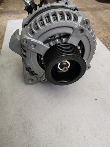 Alternatore 100 A adatto a Toyota Rav4/Avensis/Previo per motori a benzina 2.0/2.4 - Foto 3 di 13