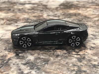vintage hot wheel 2010 aston martin r 6459
