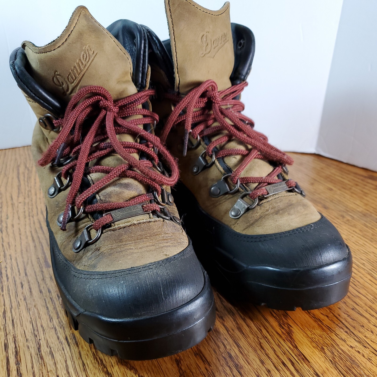 DANNER Crater Rim 6&rdquo; Brown Gore-Tex  Boots Mens 8 MFG 8/18 USA Made 37440