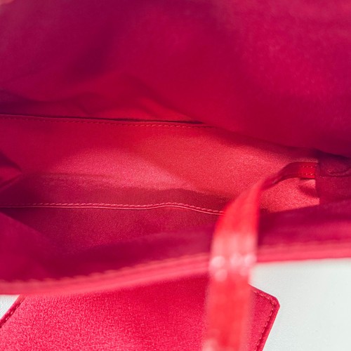 Gucci mini borsa rossa in raso di seta - Foto 14 di 19
