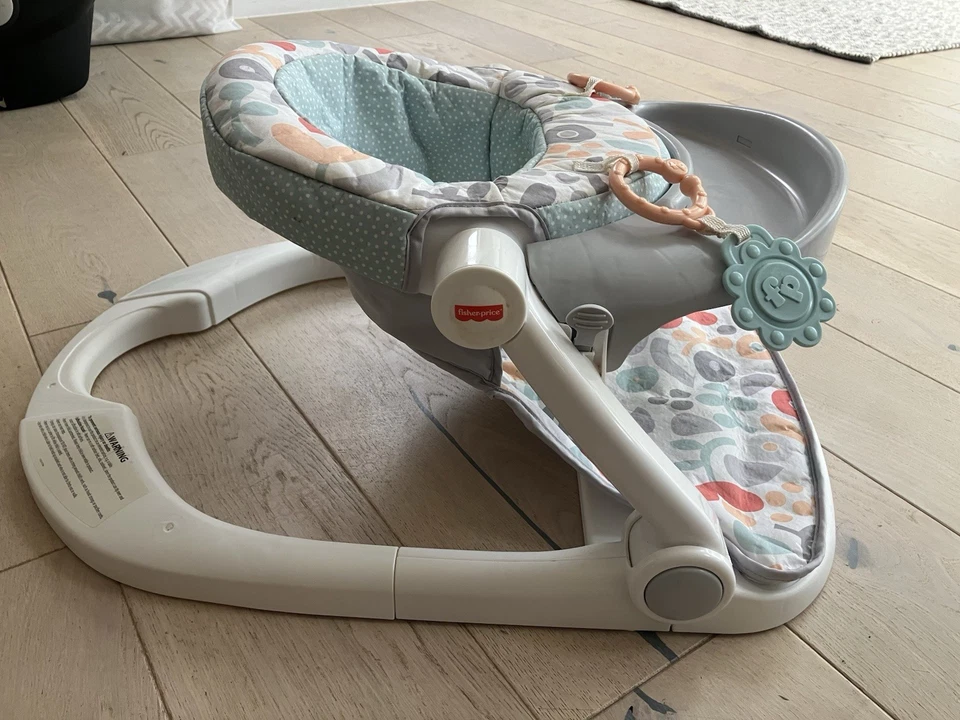 FISHER PRICE PORTABLE SIT ME UP FLOOR SEAT (COLLECTION ONLY) - Image 2 of 4