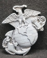WK23168 VINTAGE 1970s UNITED STATES MARINE CORPS ARMED FORCES BELT BUCKLE