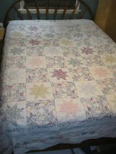 VINTAGE Handmade QUILT White & Pastels 8 POINTED STAR Patchwork Pattern 87X96