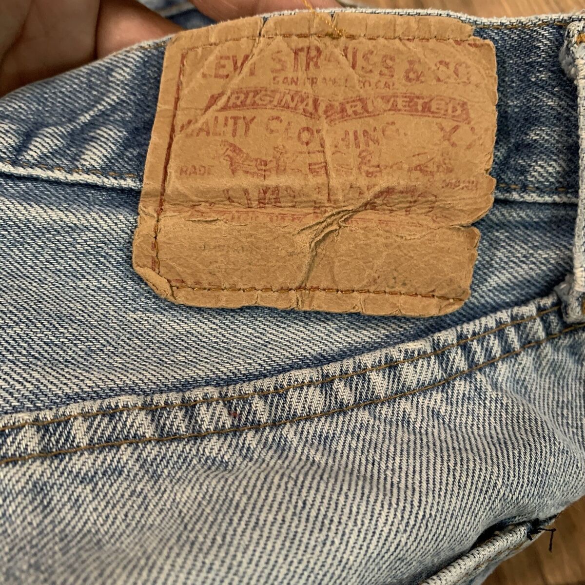 Vintage Levis 501 Button Fly #6 Button Selvedge Denim Jeans Vintage Levis 501 Button Fly #6 Button Selvedge Denim Jeans