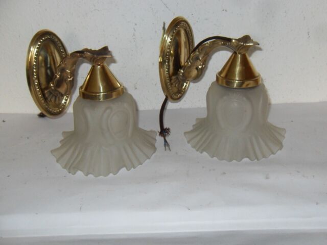 alte Lampen Wandlampen Paar Glas Schirme matt um 1930