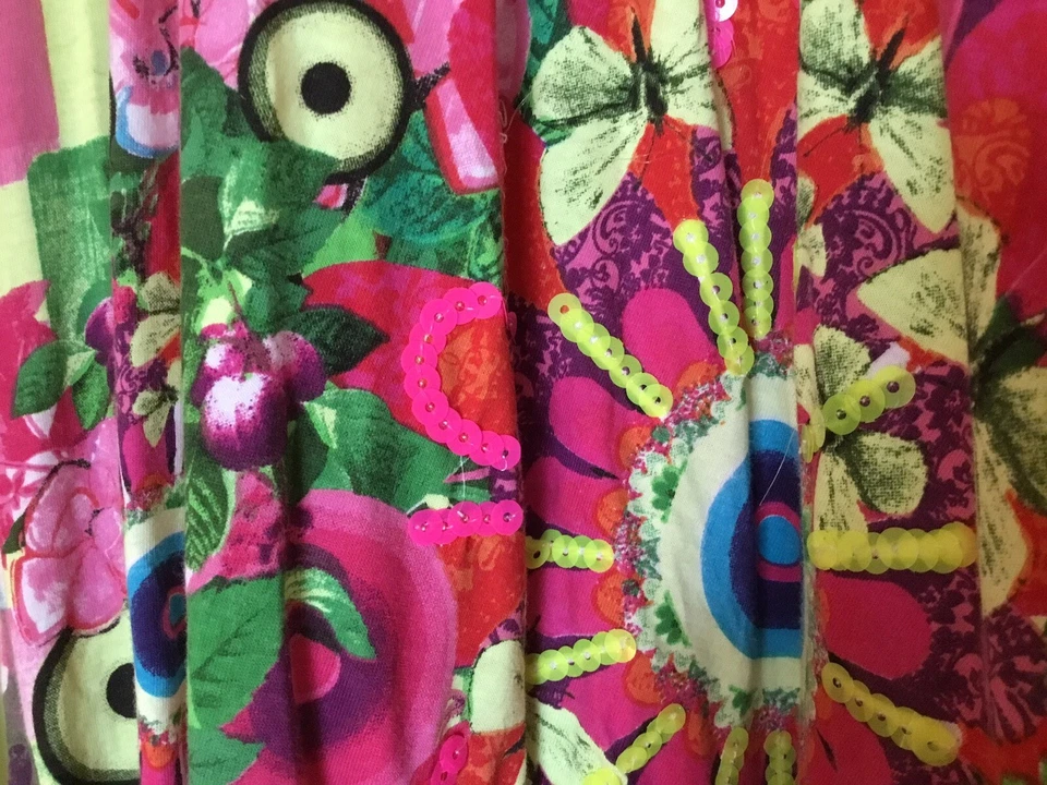 VESTIDO AUTÉNTICO DESIGUAL GEOMÉTRICO ARTsy NIÑAS TALLA: 9/10 amarillo neón, rosa, verde Foto 3 de 4