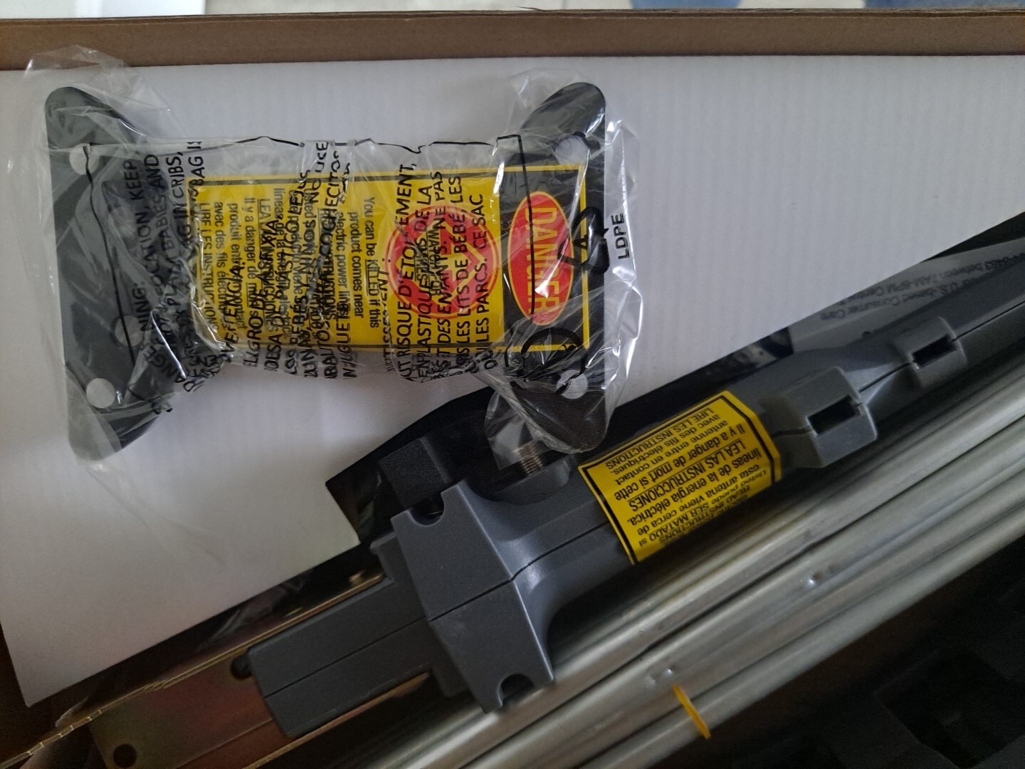 GE Outdoor Attic HD Digital TV Antenna, Long Range TV Antenna Smart TV