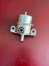 ✅ OEM BOSCH Fuel Pressure Regulator VOLVO 240 740 760 #0280160746 #0280160225