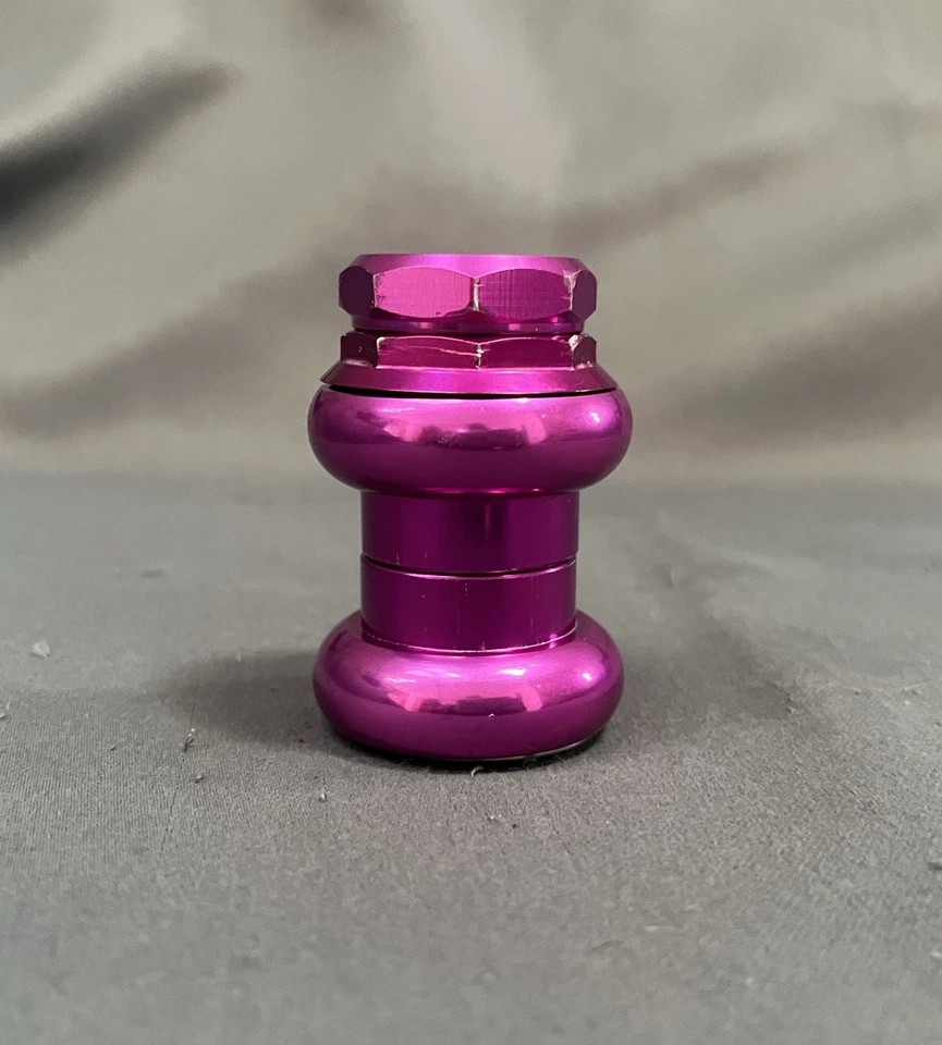 Chris King GripNut fone de ouvido sem logotipo 1" rosca 3D violeta 110g - Imagem 3 de 4