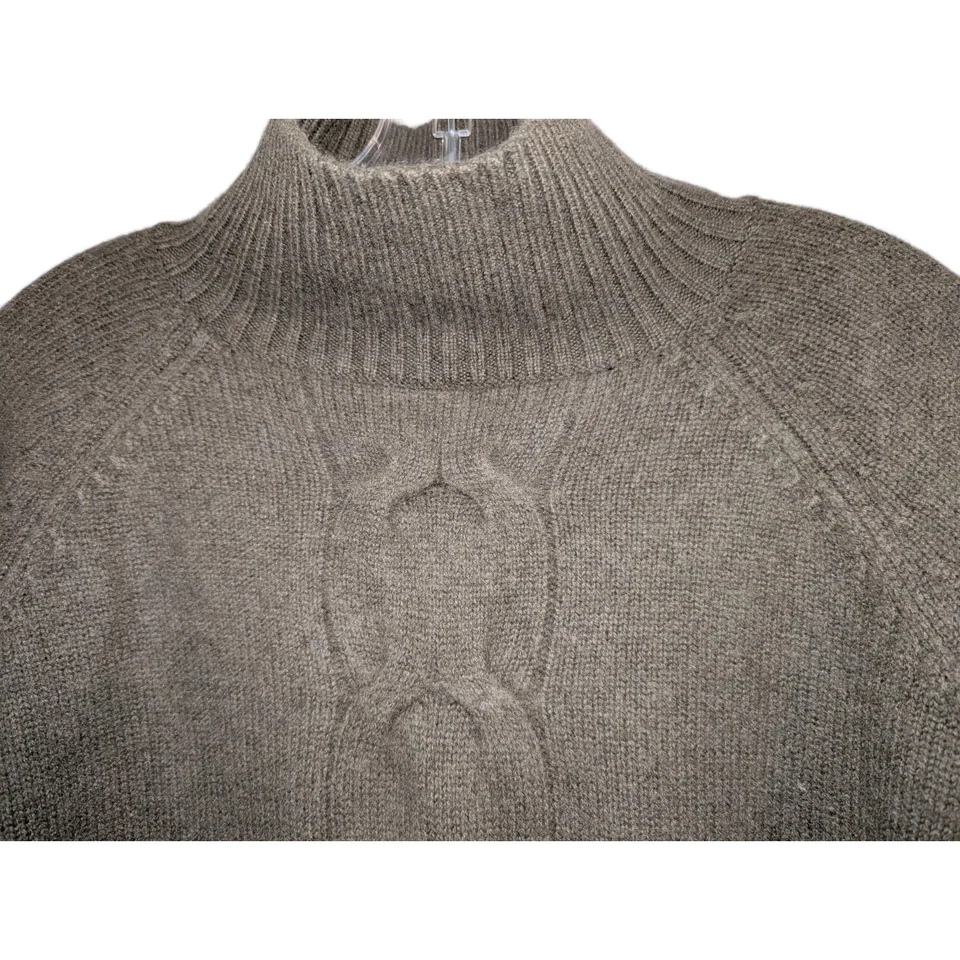 Suéter Pullover Grueso 100% Cachemira Garnet Hill Detalle Tejido con Cable L Verde Oliva Foto 4 de 4