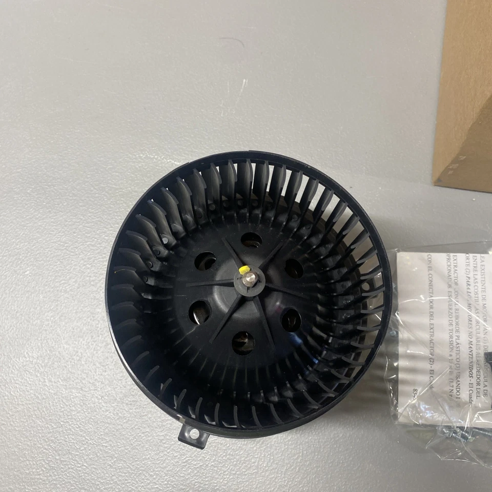 Motor soplador CarQuest 76932 para Buick Encore Chevrolet Sonic Trax  Foto 4 de 4