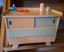 Alte Antike Wickelkommode Puppe Pastell