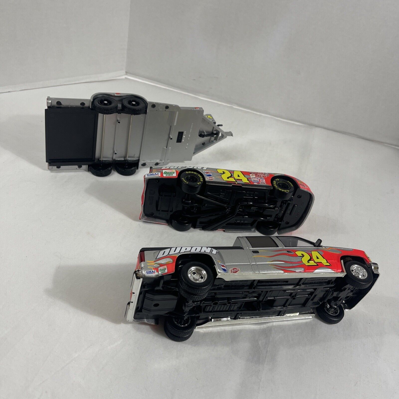 Picture 14 of 24