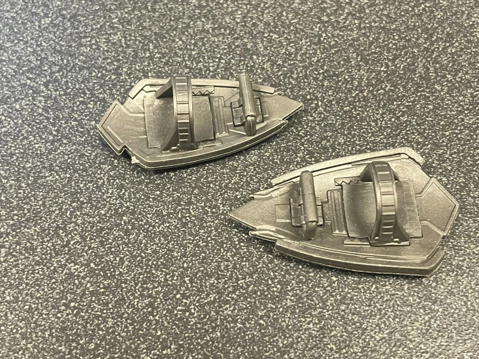 MARVEL LEGENDS 6" SCALE INFINITY (CAPTAIN AMERICA) WEAPON ACCESSORIES (MINT) Foto 2 de 4