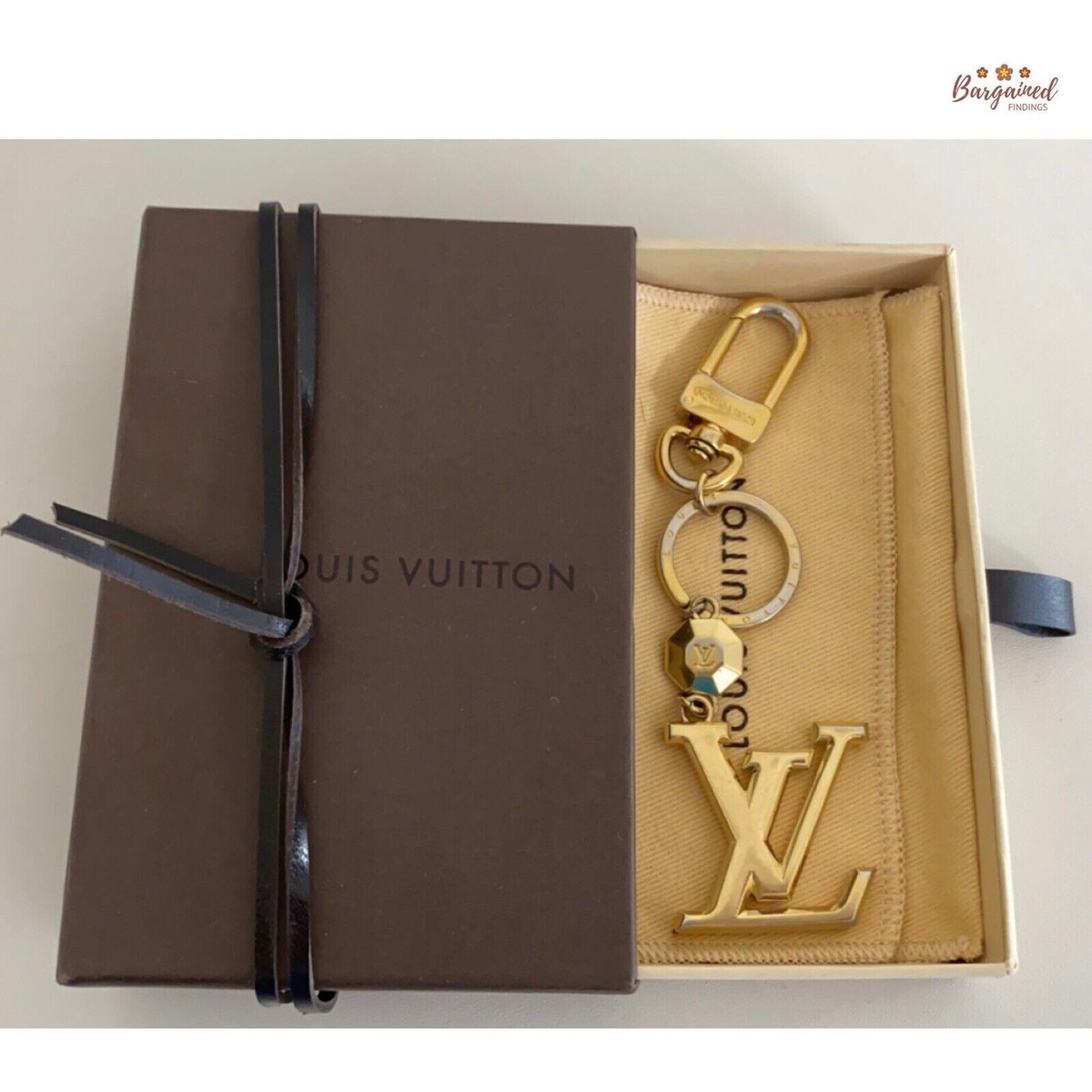【Louis Vuitton】 LV Facettes Bag Charm & Key Holder /追跡付 Authentic LOUIS VUITTON Gold LV Facettes Bag Charm & Key