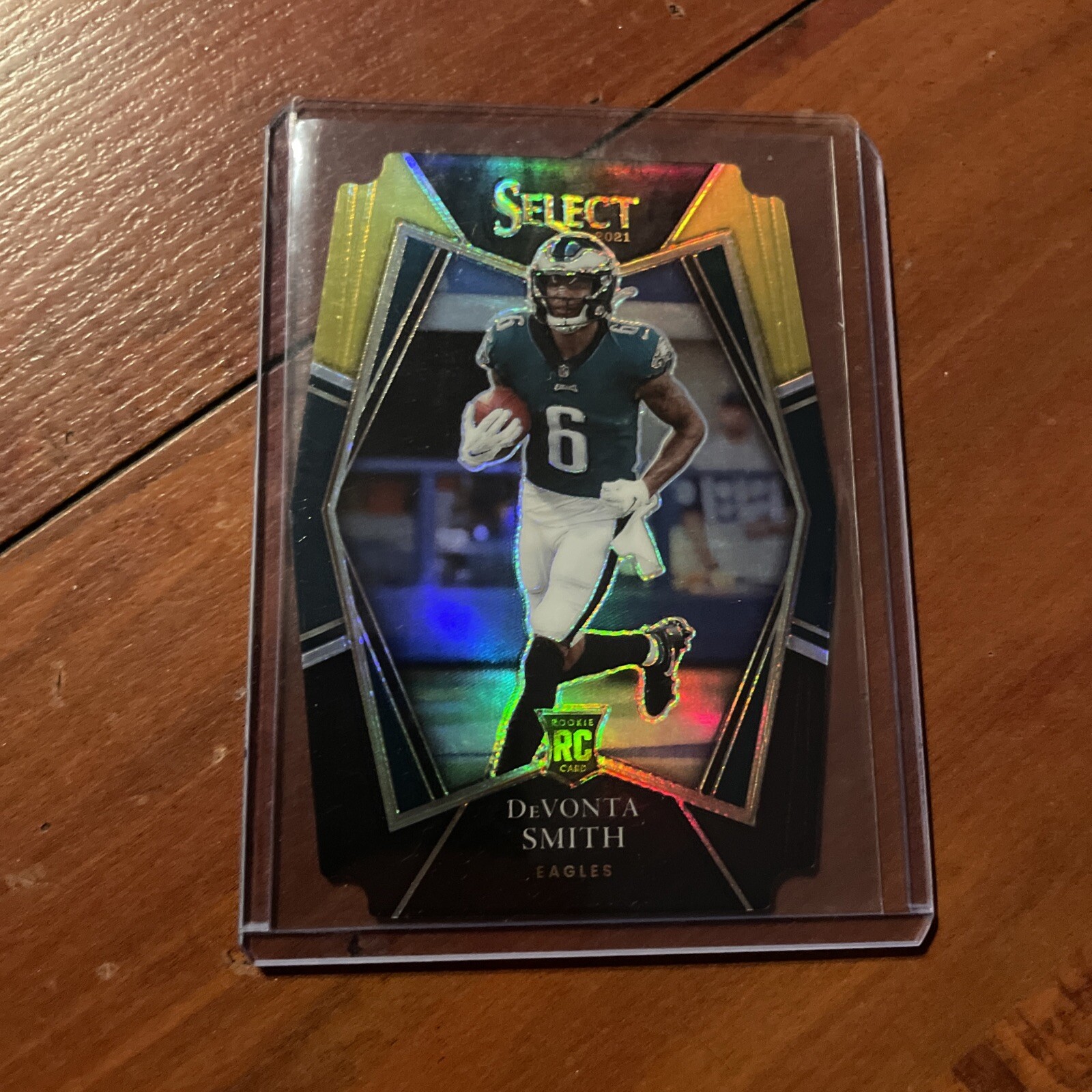 2021 Panini Select #149 DeVonta Smith Premier Black Gold Prizm Die Cut