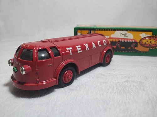 ERTL 1934 Texaco Diamond T Tanker DOODLE BUG Diecast Bank 1994 Vintage - Picture 3 of 7