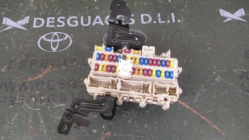 Caja Reles/Fusibles para NISSAN QASHQAI (J11E) N-Connecta 2017 335246