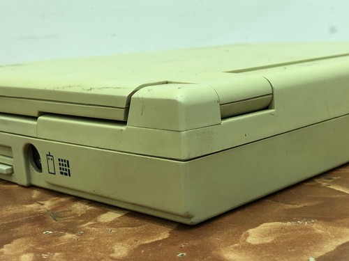 Portatile Zenith Data Systems mastersPort 386SL-60 con alimentatore per ricambi - Foto 11 di 24