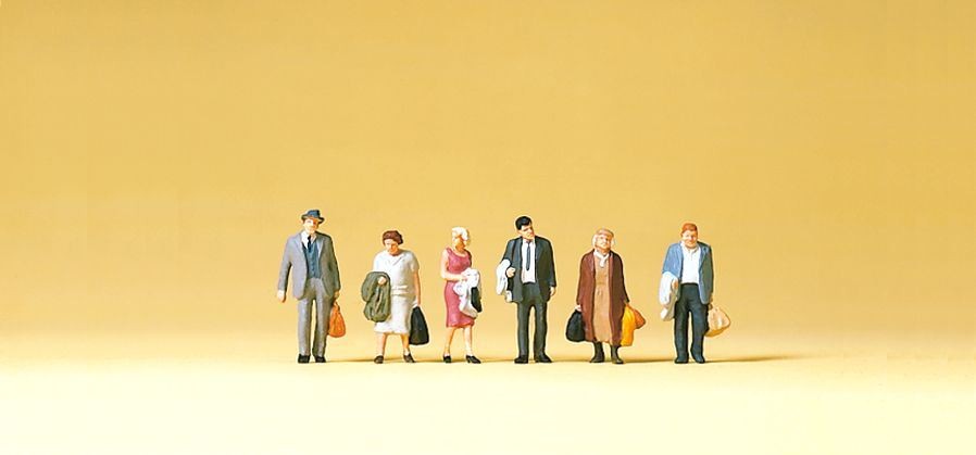 Passengers (6) Figure Set N gauge Figures Preiser 79140