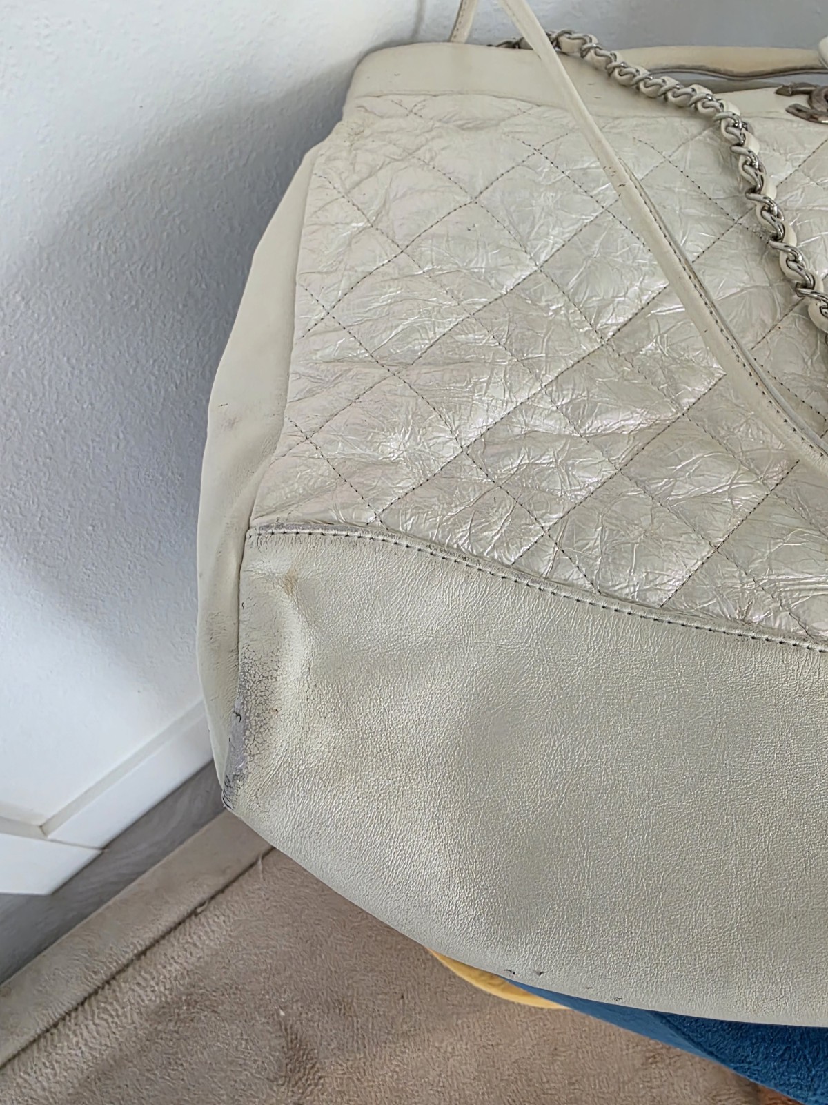 Chanel 31 Large Shopping Bag In Aged CalfskinWhite image 6