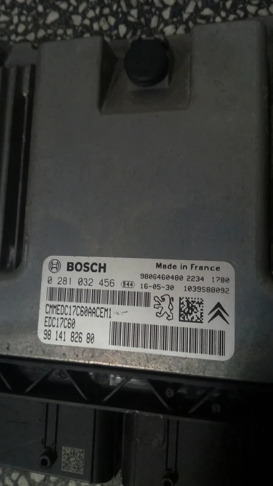 Centralina motore originale (ECU) CITROËN C3 II (SC_) 2016 - Immagine 2 di 2