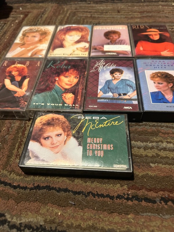 REBA McENTIRE: 9 CASSETTES COUNTRY GOOD/GOOD SOUND QUALITY/PRE-OWNED