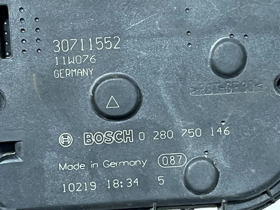 Volvo C30 2011 carrocería del acelerador 30711552 Foto 4 de 4