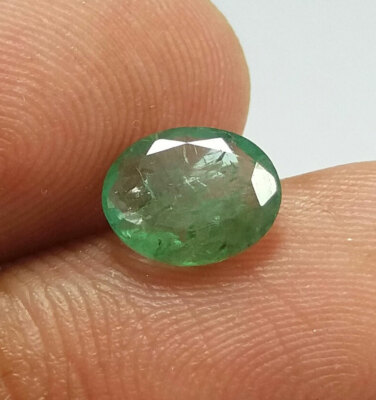 1,30 ct natürlicher ovaler geschliffener grüner sambischer Smaragd guter Glan...