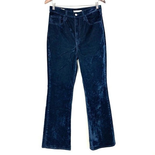 Levi’s Ribcage Bootcut Jeans in Lush Indigo Velvet Women’s Size 30 Premium Patch