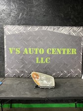 2004-2005 TOYOTA RAV-4 RIGHT PASSENGER FRONT HEADLAMP HALOGEN OEM