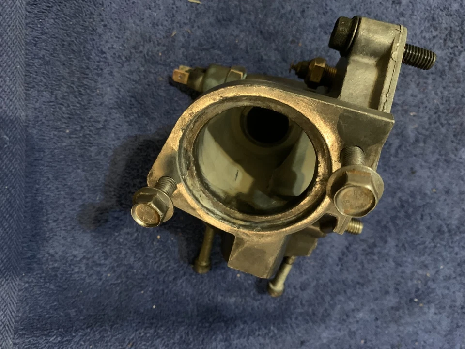 1981 - 1987 Classic Saab 900 8 Valve 2.0L Coolant Switches Thermostat Housing - Image 2 of 4