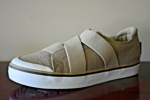 keen elsa slip on sneaker
