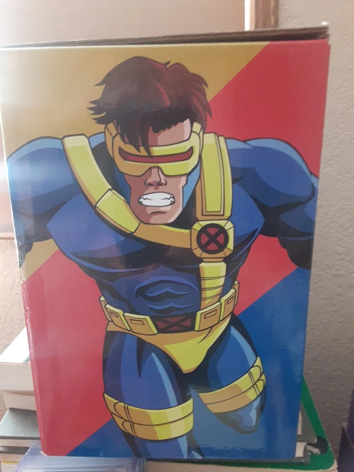 Busto de resina Cyclops Diamond Select X-Men The Animated Series nuevo en caja 1946/3000 Foto 3 de 4