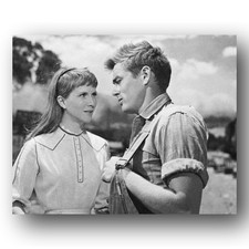 James Dean, Julie Harris Photo 8x10 East Of Eden 1955 Movie Scene Elia Kazan