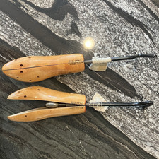 Red Head Wood Adjustable Spring-Loaded Shoe Trees, Pair, Size 8/3