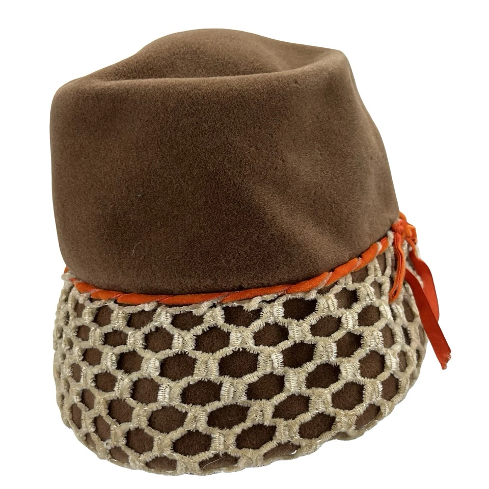 Sombrero Cloche Vintage Halle Bros. Co. - Hecho en Francia - Fieltro Marrón y Malla de Crochet Foto 4 de 4