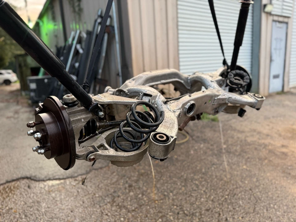 Подходит для NISSAN 350Z купе 2003 - 2007 годов выпуска задняя рама поперечная подвеска в сборе - Изображение 2 из 4