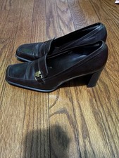 Via Spiga Brown Leather Block Heel Pumps Slip On Logo Buckle Square Toe 7.5