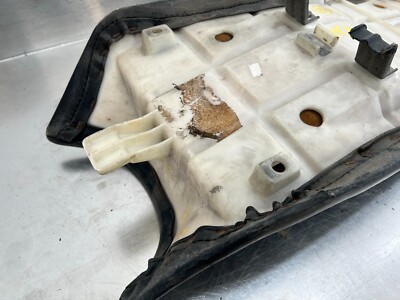 87 - 90 Kawasaki ZX750 Ninja Front Seat Drivers Saddle Passenger