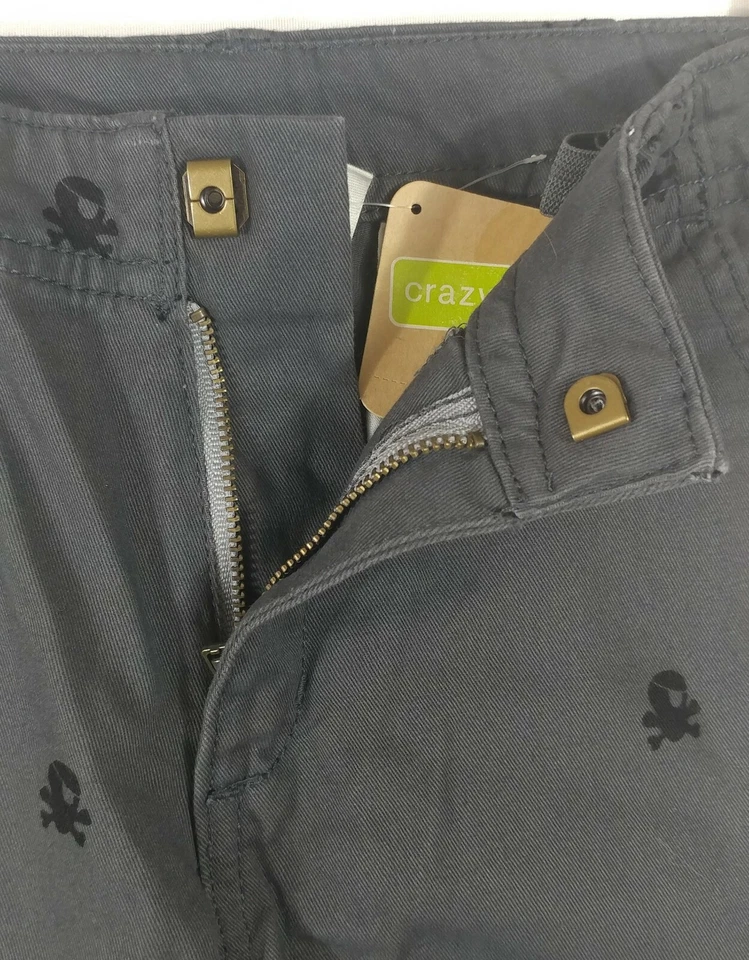 NWT Crazy 8 Boy's Dark Gray Pirate Skull Adj Waist Pants Size 7 - Image 2 of 4