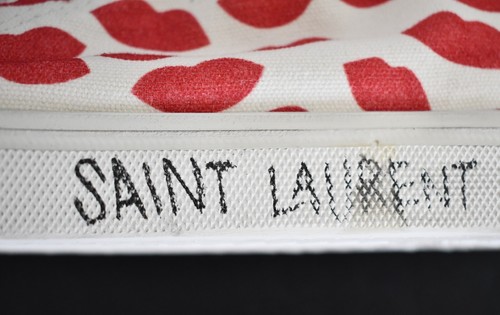 🆕️SAINT LAURENT *MALIBU* Sneakers alte da donna stampate a labbra EUR-36 US-6 - Foto 8 di 21