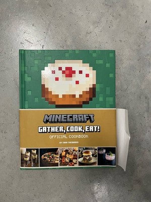 Minecraft: Gather, Cook, Eat! Official Cookbook - Tara Theoharis - Hardcover