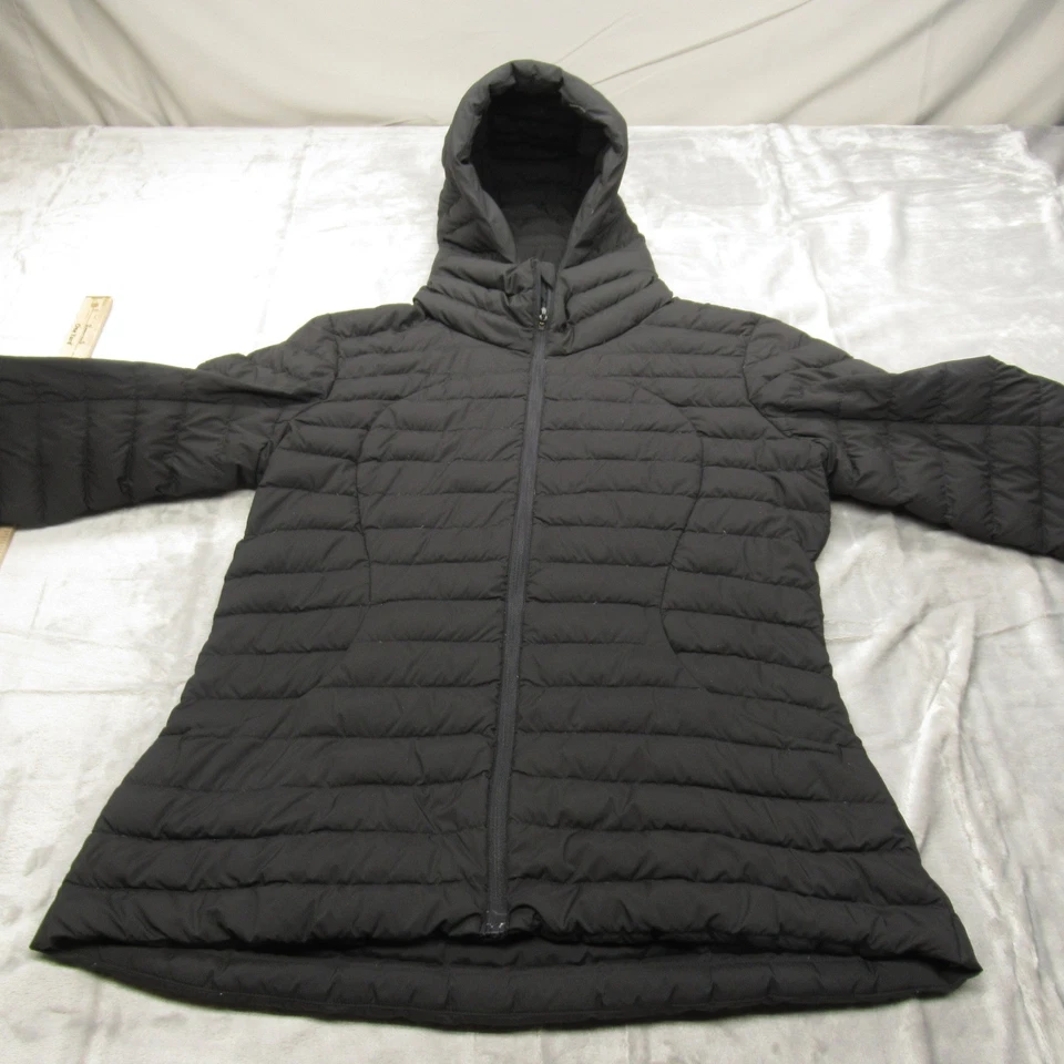 Chaqueta de plumón Lululemon Pack it para mujer 10 negra capucha acolchada 700 relleno aislante cálida Foto 3 de 4