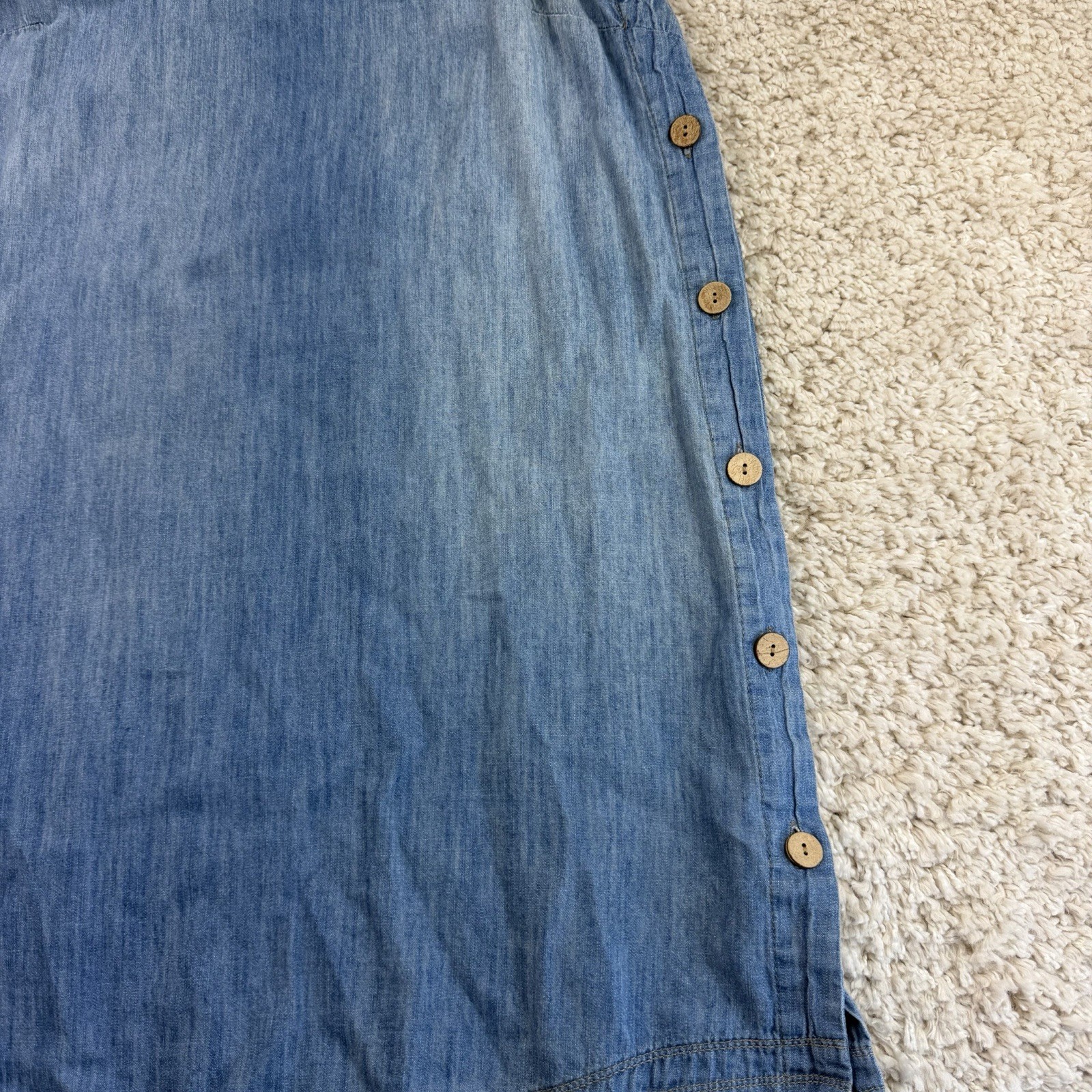 Universal Thread Chambray Denim Side Button Shift… - image 2