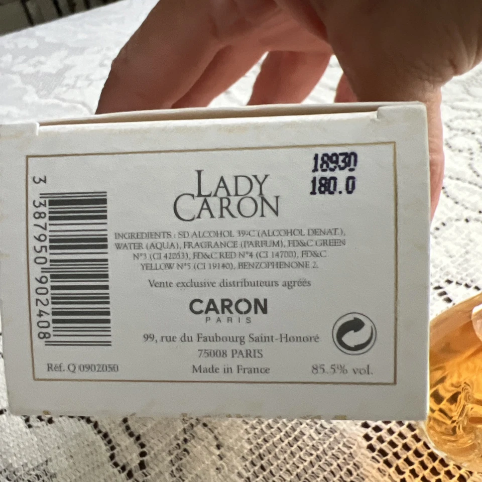 Caron Paris. Lady Caron EDP 1,7 OZ Foto 3 de 4