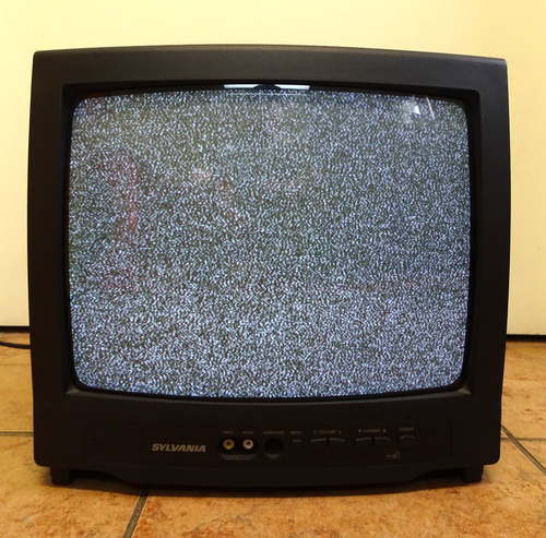 13" Sylvania TV Model SST4132 AC 120V 60Hz 53w / FedEx Free Shipping - Picture 1 of 15