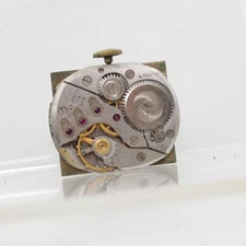 LORD ELGIN CAL. 718, 23j TANK WRIST WATCH MOVEMENT FOR REPAIR (JH)