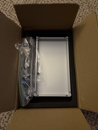 THOR ZONE MJOLNIR Gaming PC Mini-ITX Gehäuse (Stahl) mit Booster Cell und 3x Panel - Bild 16 von 19