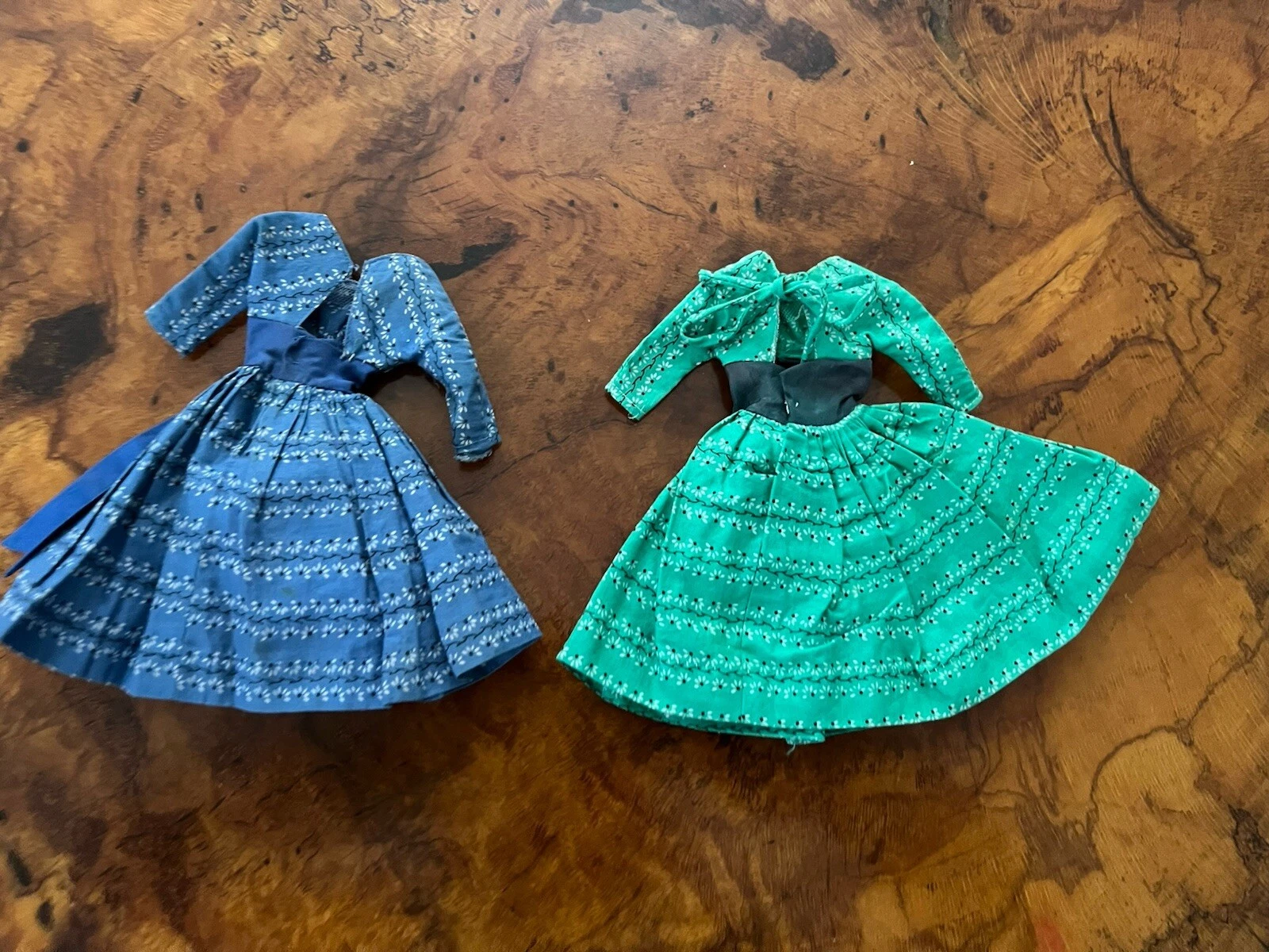 Barbie Vintage Let’s Dance Blue #978 E Swingin Easy #995 Vestito Verde Supreme!